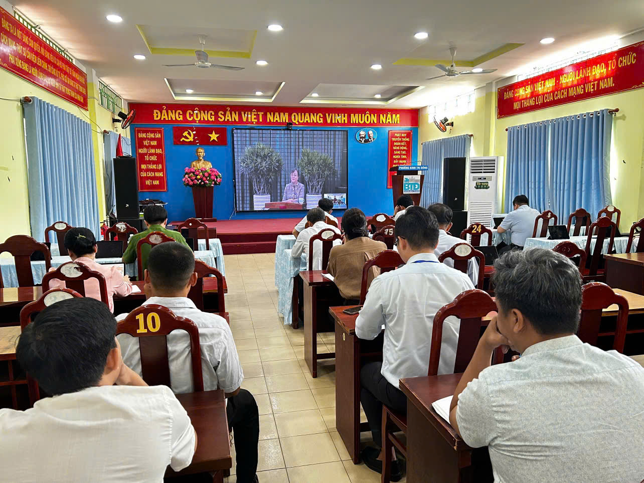 Tin tức hình ảnh